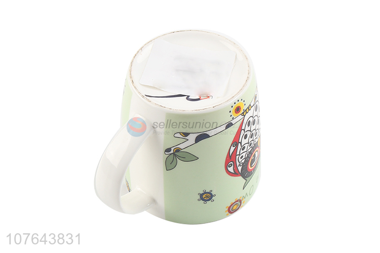 Novel design animal printing cheap price ceramic handgrip cup