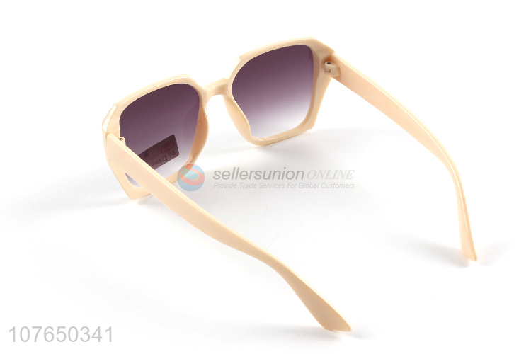 Best Quality Personalized Irregular Border Sunglasses For Adult