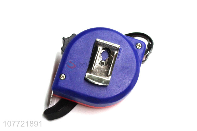 Convenient retractable tape measure with high precision