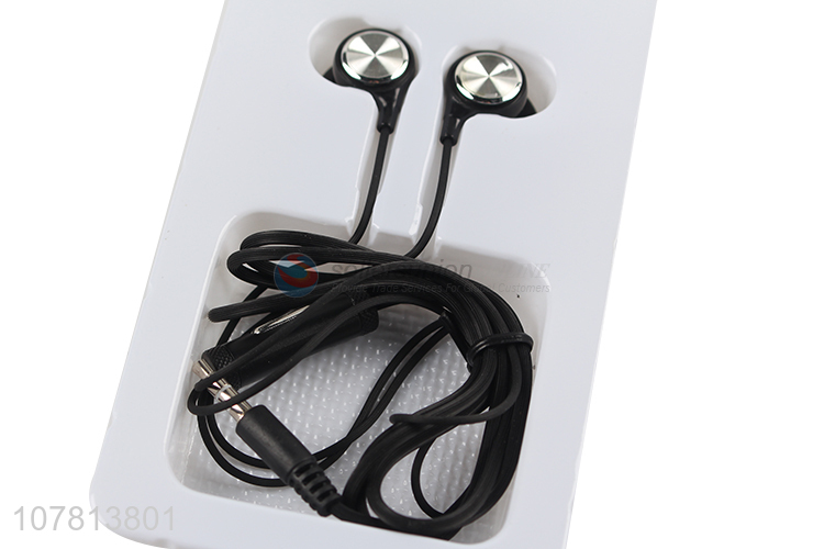 Wholesale black universal earphone in-ear headphones