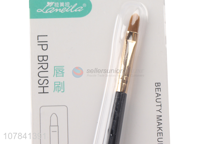 Factory direct sale golden aluminum tube lip brush for women