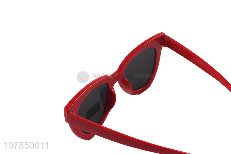 Wholesale Plastic Red Frame Glasses Fashion Sunglasses