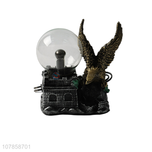 Most popular home ornament resin eagle statue static plasma ball lamp