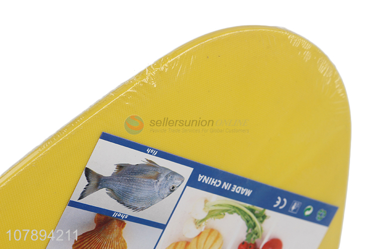 New Style Strawberry Shape Anti-Bacterial Cutting Board Wholesale