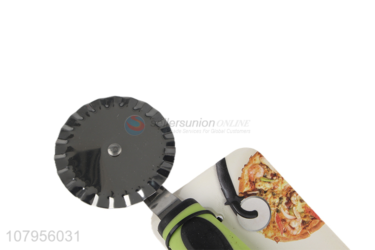 Cheap price durable kitchen tools pizza wheel cutter for sale