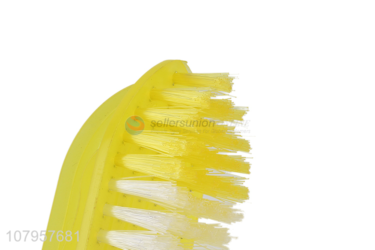 New arrival yellow laundry brush universal plastic hanging brush