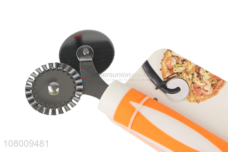 Good quality stainless steel double-wheel pizza cutter pizza tool