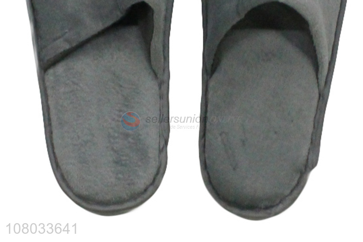 Recent design universal size slippers disposable slippers for women and men