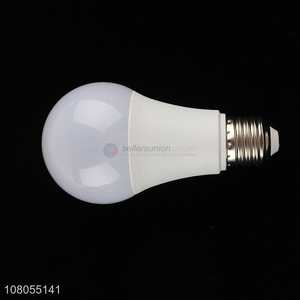 Decorative Dimmable Color Changing LED Rgbw Bulb With Remote Control