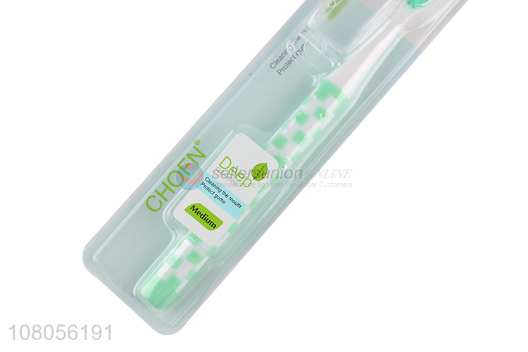 Yiwu wholesale simple portable travel soft bristle toothbrush