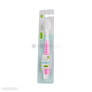 Low price plastic toothbrush travel portable toothbrush wholesale