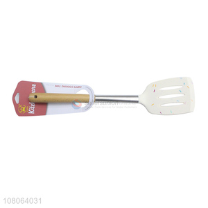 Online wholesale cooking tools slotted spatula with wooden handle