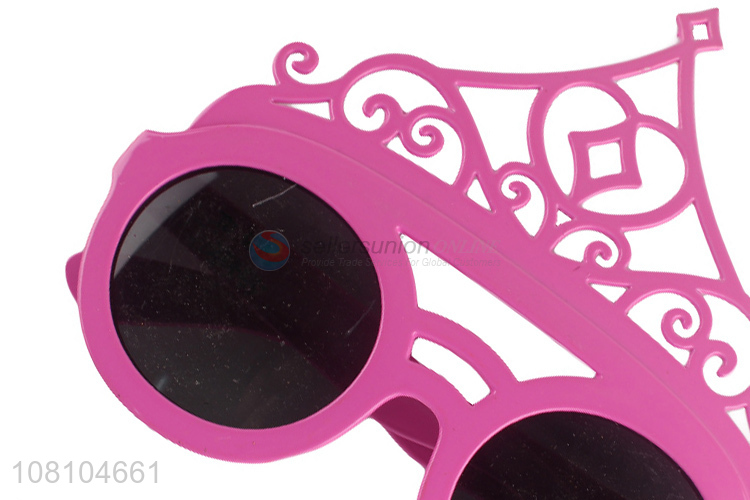 Yiwu market fashionable crown party glasses sunglasses party favors