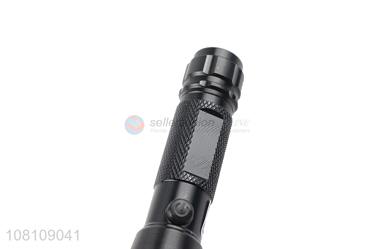 Yiwu market black simple outdoor camping flashlight