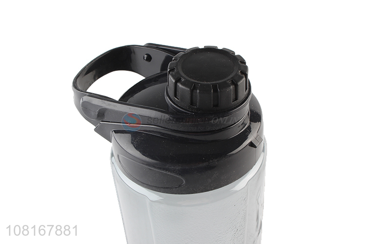 Simple Style Plastic Water Bottle With Handle For Sports