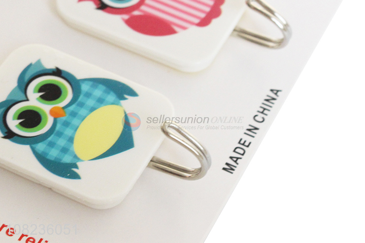 Fashion 4 Pieces Decorative Adhesive Hooks Cheap Sticky Hooks