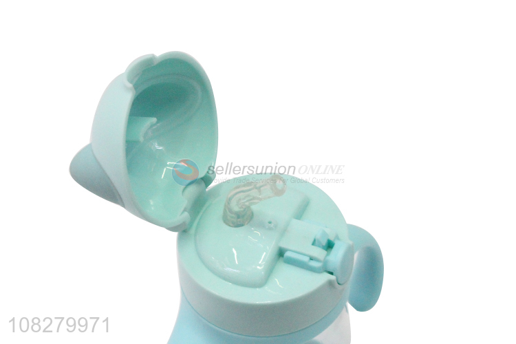 Wholesale Double Handle Plastic Water Bottle With Straw