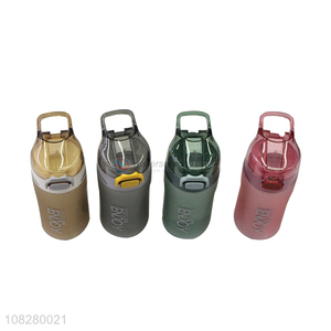 Simple Style Plastic Water Bottle Sports Bottle With Handle