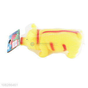 Yiwu market cute pig PVC animal model toys for kids bath