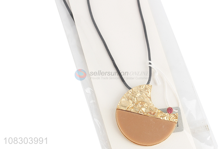 Factory Price Creative Clavicle Chain Ladies Jewelry Necklace