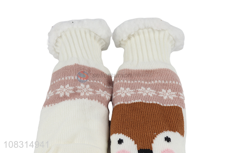 Wholesale price cute thicken floor socks ladies warm socks