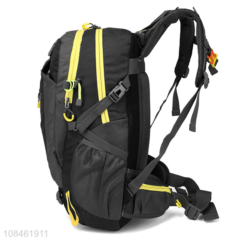 Online wholesale outdoor waterproof hiking bag climbing bags