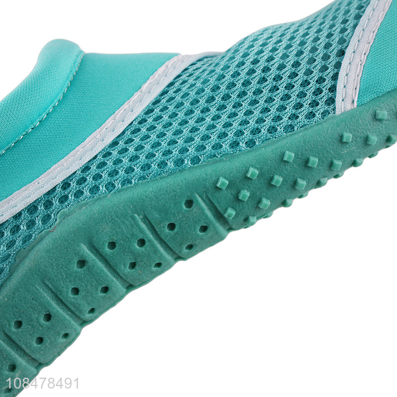 Wholesale price soft light weight outdoor water shoes