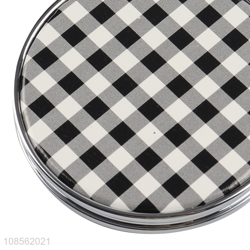 Factory supply round folding makeup mirror with check pattern