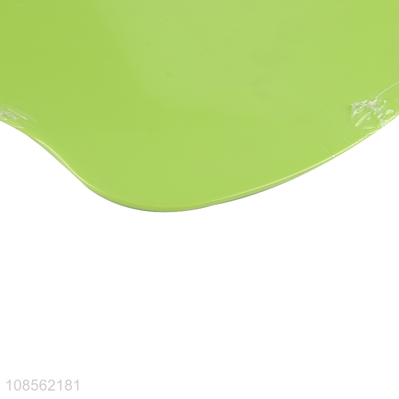 Wholesale apple shaped flexible pp cutting board for kitchen