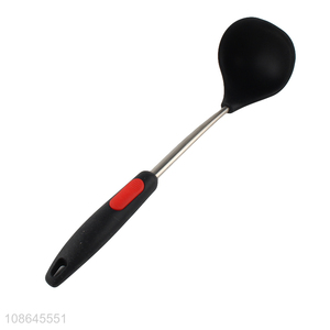 Good quality food grade heat resistant silicone soup ladle for cooking