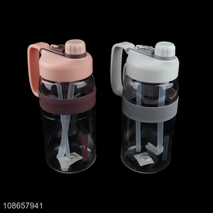 High quality transparent food grade petg plastic water bottle with straw