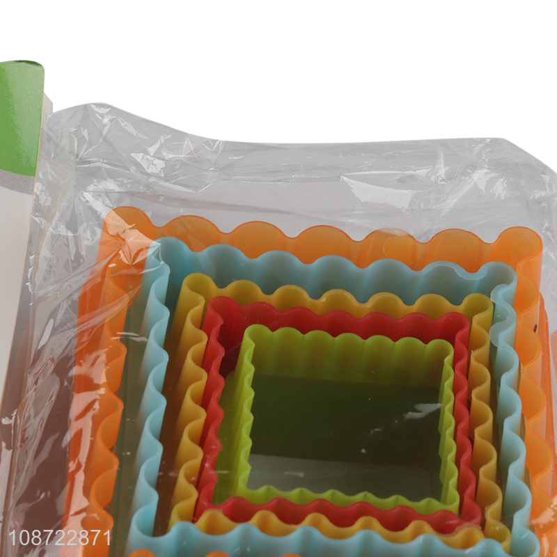 Factory price 5 pieces square plastic cookies molds cutters for baking