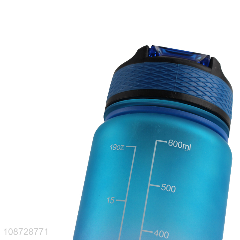 Online wholesale 700ml motivative plastic water bottle for adults