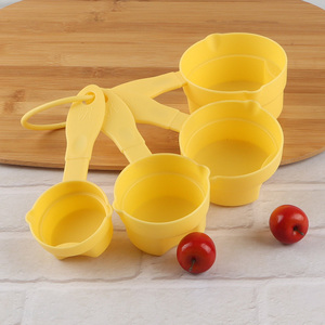 Wholesale 4-piece plastic measuring cup set kitchen measuring tools
