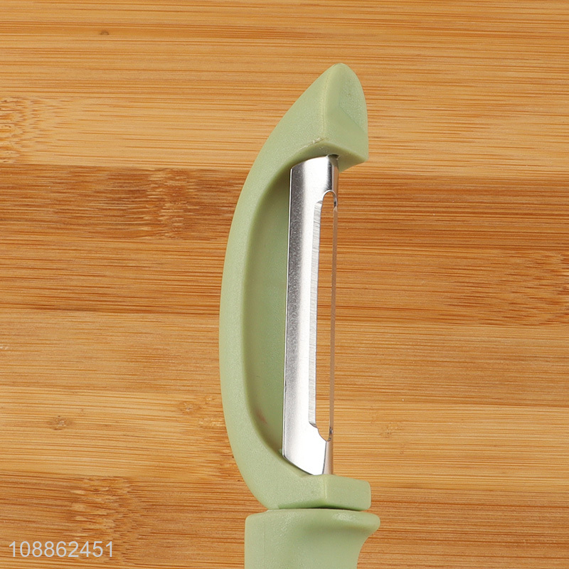 Good quality P-shaped stainless steel kitchen peeler for cucumber
