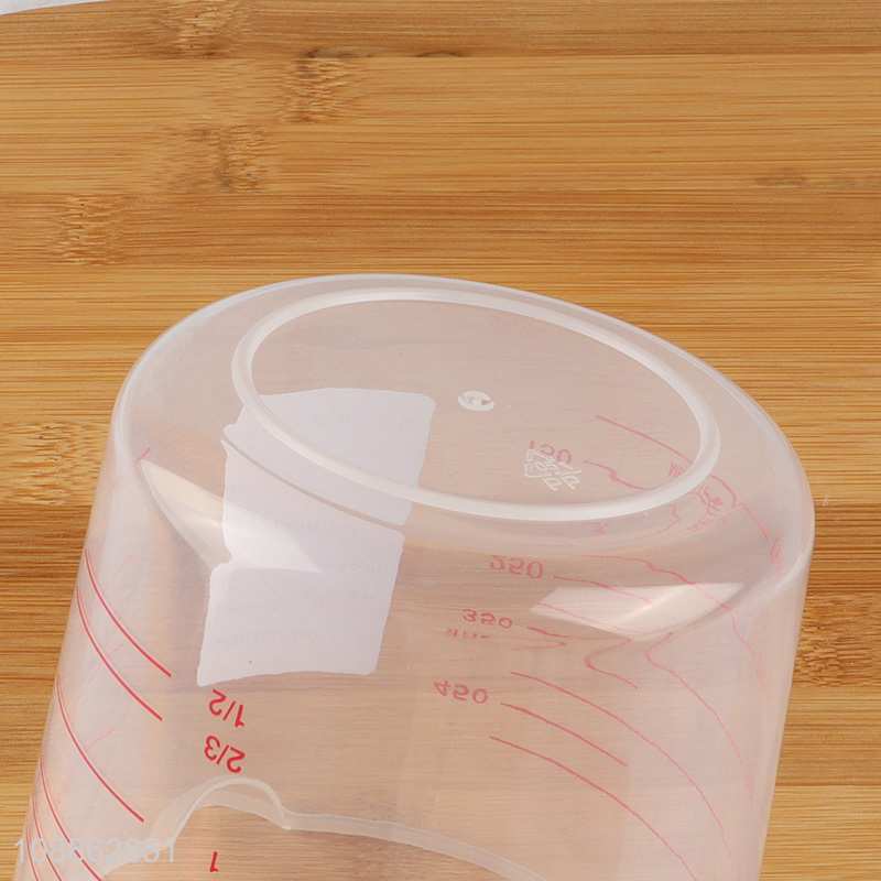 Wholesale 250 500 1000ml clear plastic measuring cup with spout