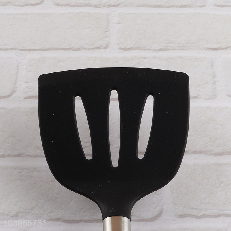Factory price durable flexible heat resistant silicone slotted egg spatula