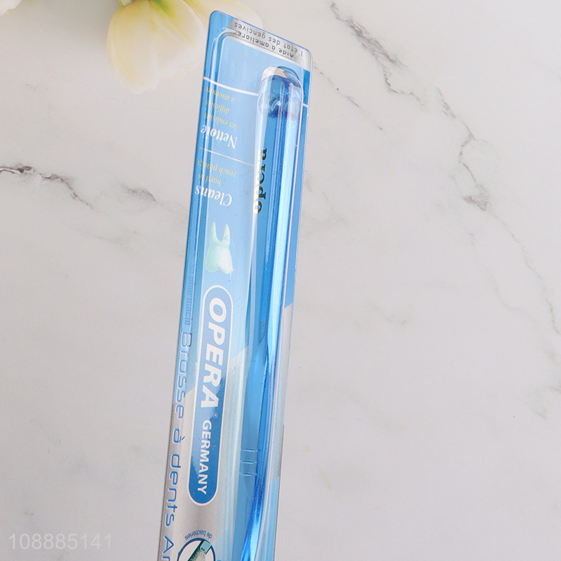 Wholesale manual adults toothbrush with plastic handle & medium bristles