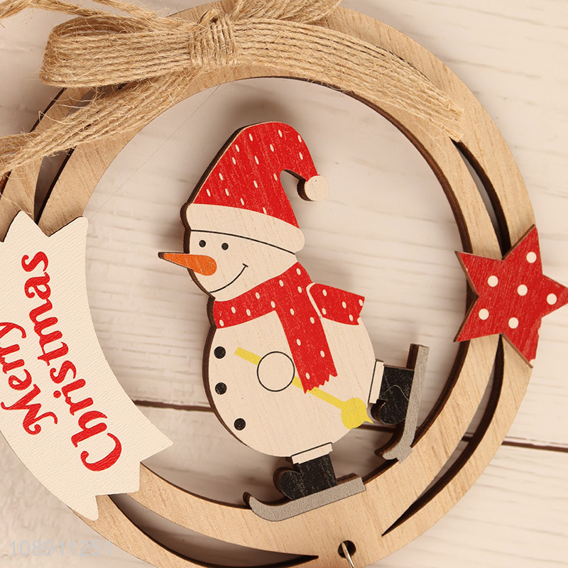 High Quality Hollow Wooden Christmas Ornaments for Front Door Decor