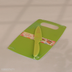 Online Wholesale Plastic Cutting Board with Paring Knife for Kitchen