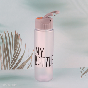 Hot Sale 700ml Leak Proof Plastic Sports Water Bottle with Tea Infuser