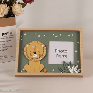 Yiwu market cartoon hanging wooden photo frame for family