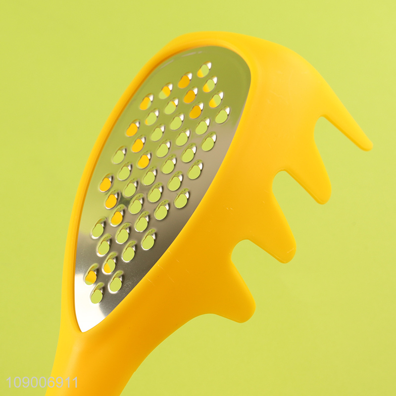 Factory Price 2-In-1 Cheese Grater And Pasta Spoon Kitchen Gadgets