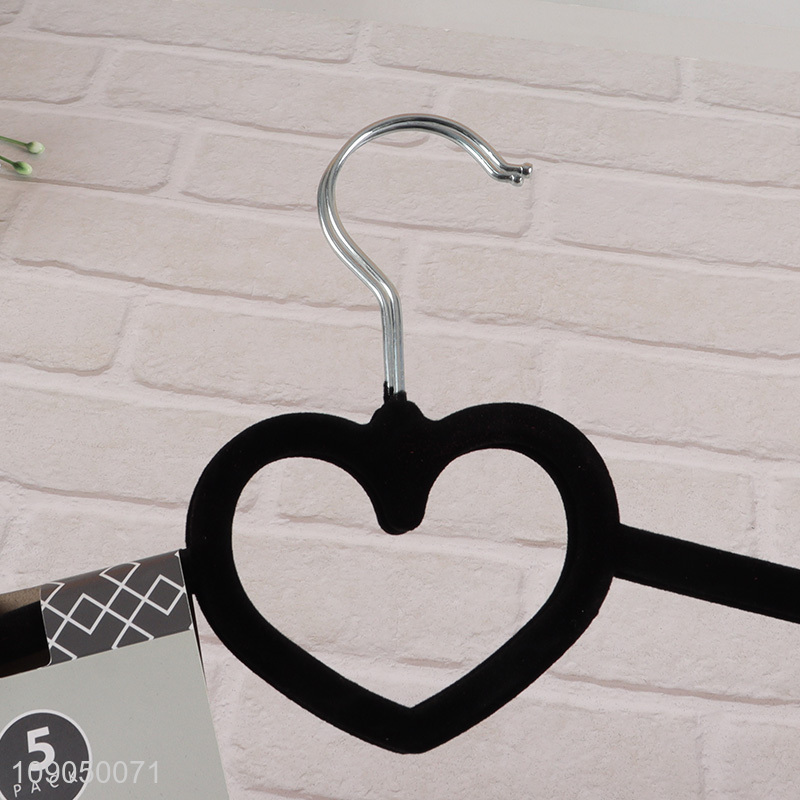 Good selling 2pcs heart shape black space saving clothes hanger coat hanger