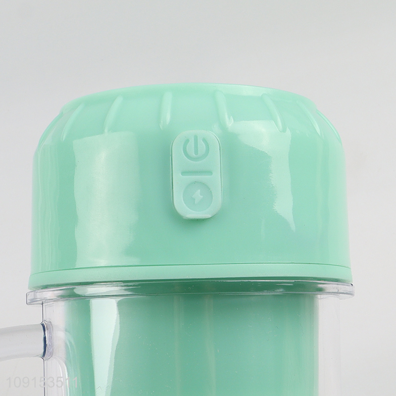 China factory portable mini rechargable juicer cup for household