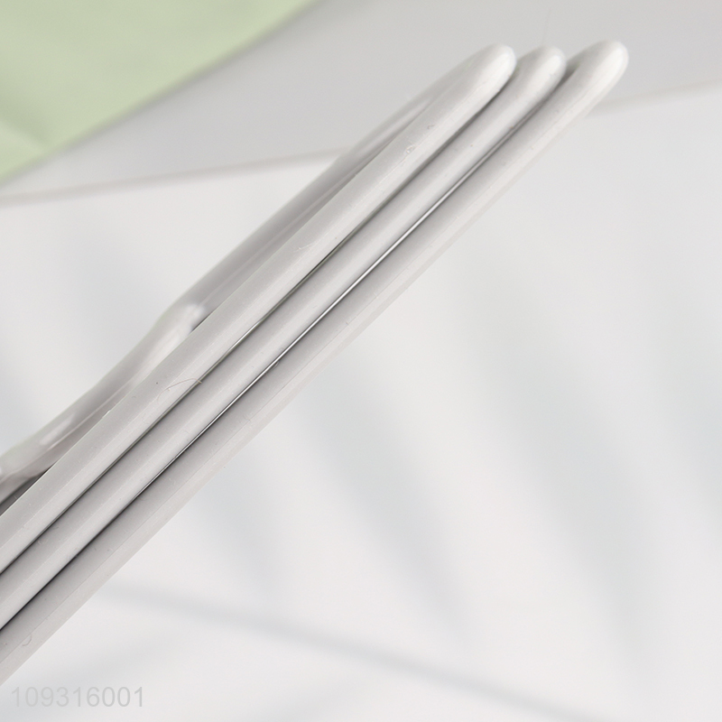 Yiwu market plastic clothes hanger clothes rack for household