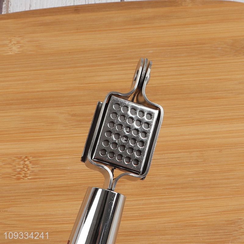 Good quality kitchen gadget garlic press for sale