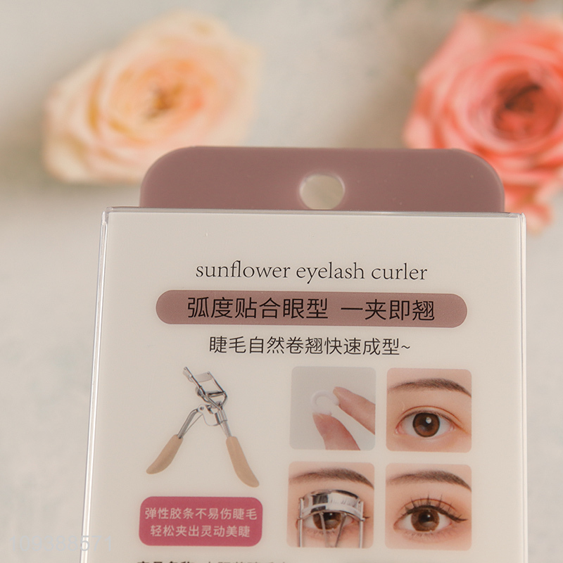 Good quality natural makeup tool eyelash curler