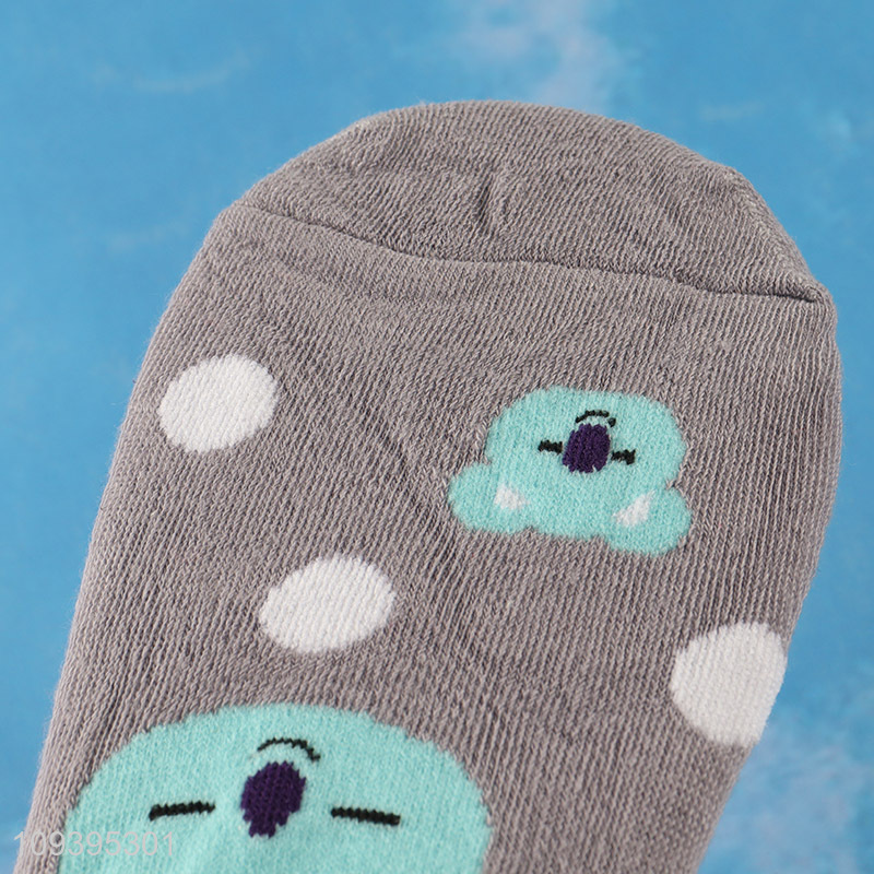 Hot selling soft polyester stretchy casual liner socks