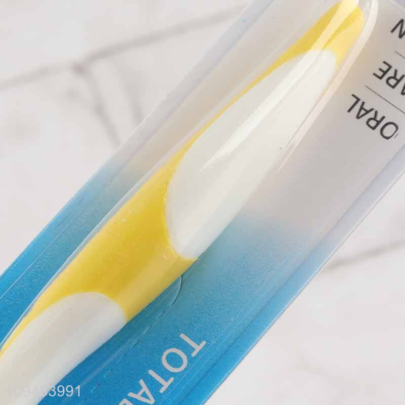 Fashion Soft Grip Handle Oral Cleaning Toothbrush